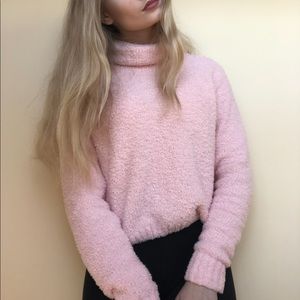 Blush pink Hollister turtleneck crop top